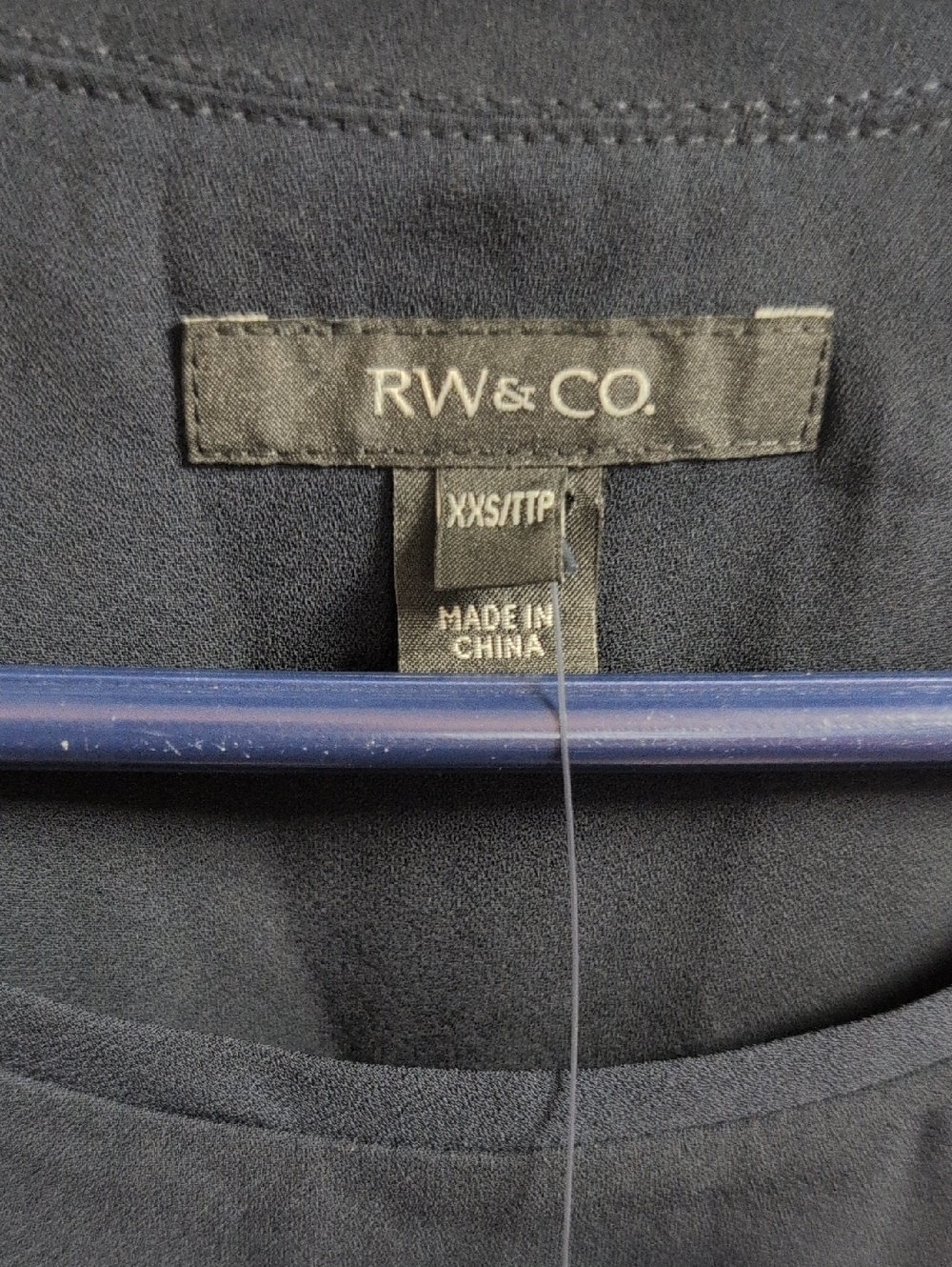 RW&CO Women's Navy Blue Scoop Neck Multi Length Blouse NWT Size XXS - Picture 3 of 7